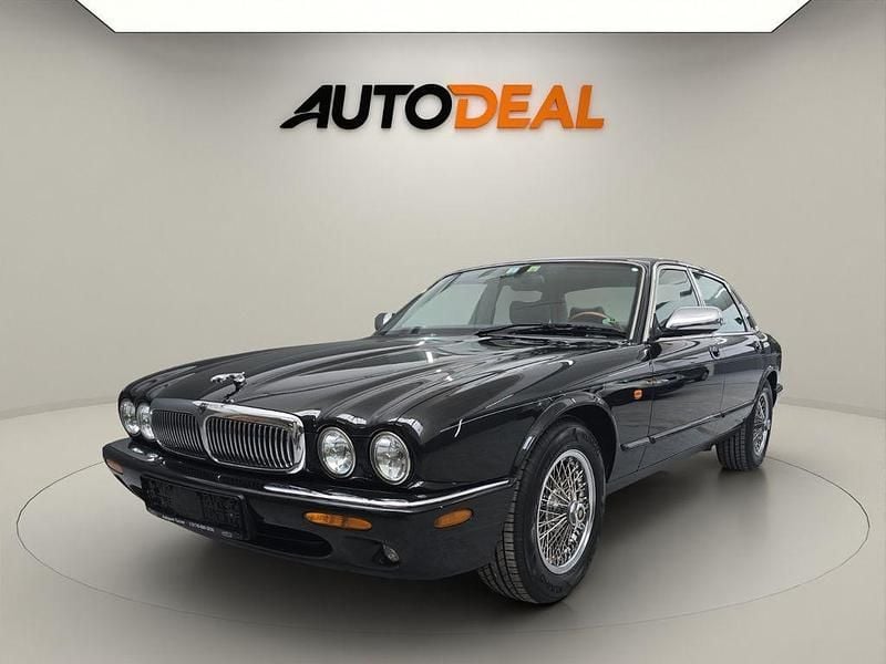 Schwarz Gebraucht 2000 Jaguar XJ Executive Limousine | 10.490 € (Guter Preis) - Bild 1/4