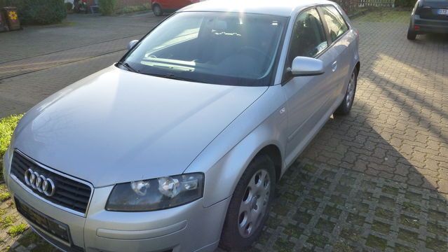 Gebraucht Audi A3 Attraction 139 PS (102 kW) 2003 Silber metallic Limousine