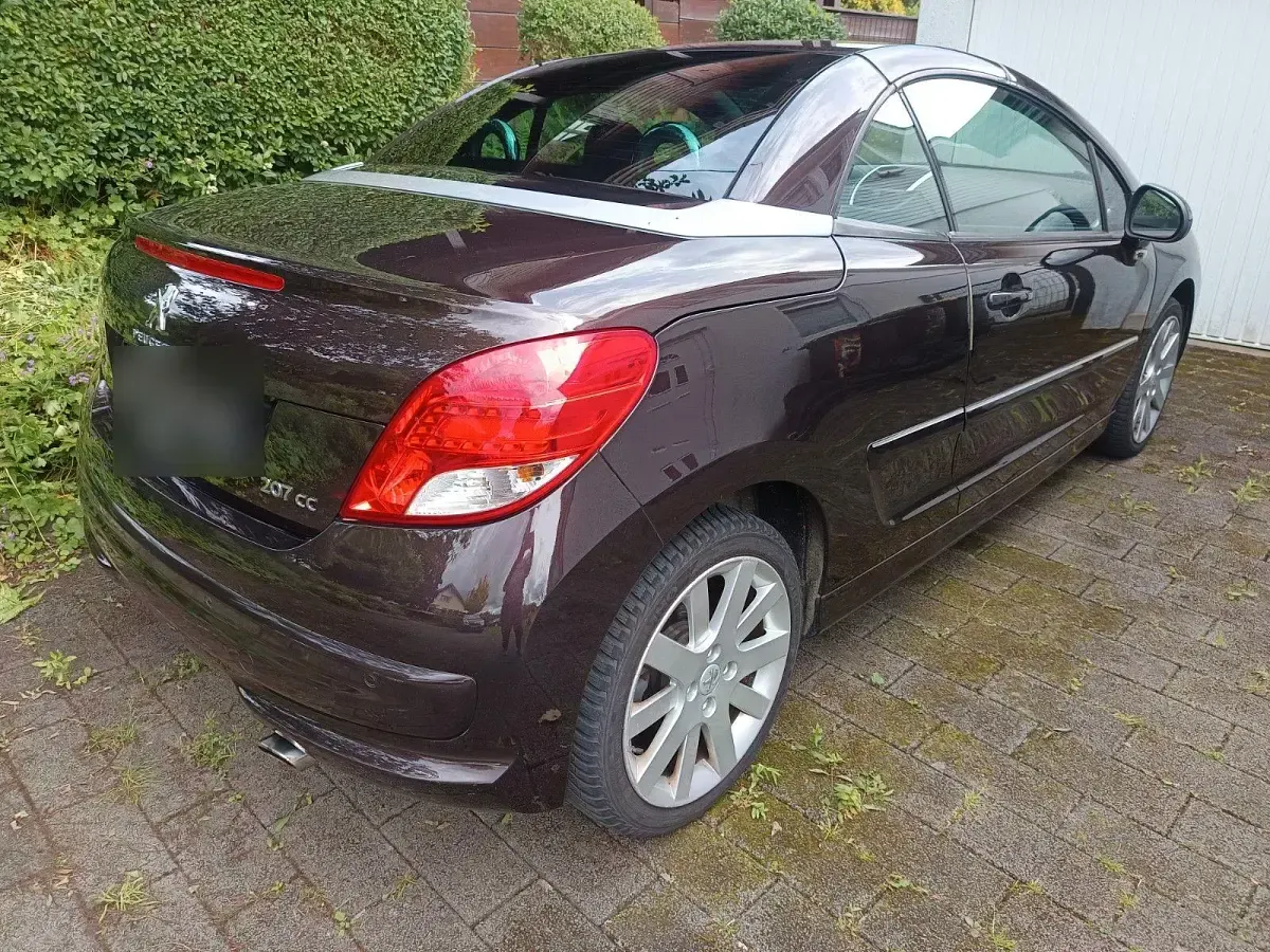 Gebraucht Peugeot 207 CC Allure 120 PS (88 kW) 2014 Braun Cabrio