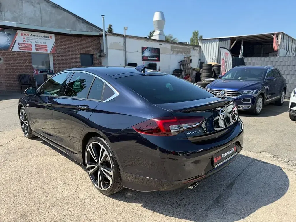 Gebraucht Opel Insignia Dynamic 170 PS (125 kW) 2018 Blau Limousine