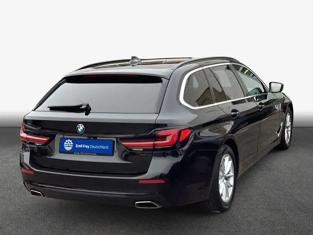 Gebraucht BMW 530 Sport Line 286 PS (210 kW) 2021 Schwarz Kombi