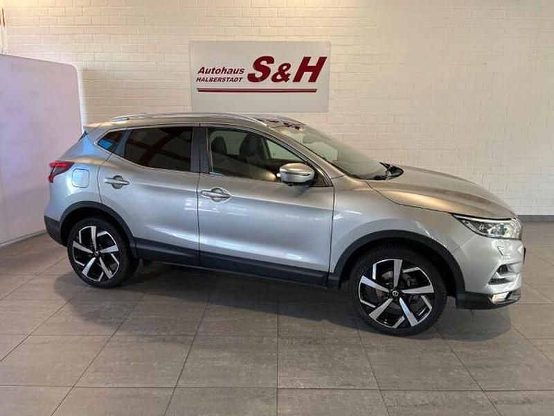 Silber Gebraucht 2019 Nissan Qashqai Tekna SUV | 15.650 € (Fairer Preis) - Bild 1/4