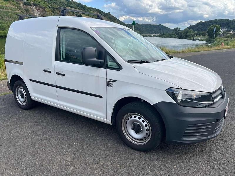 Gebraucht VW Caddy 75 PS (55 kW) 2020 Weiß Van / Kleinbus