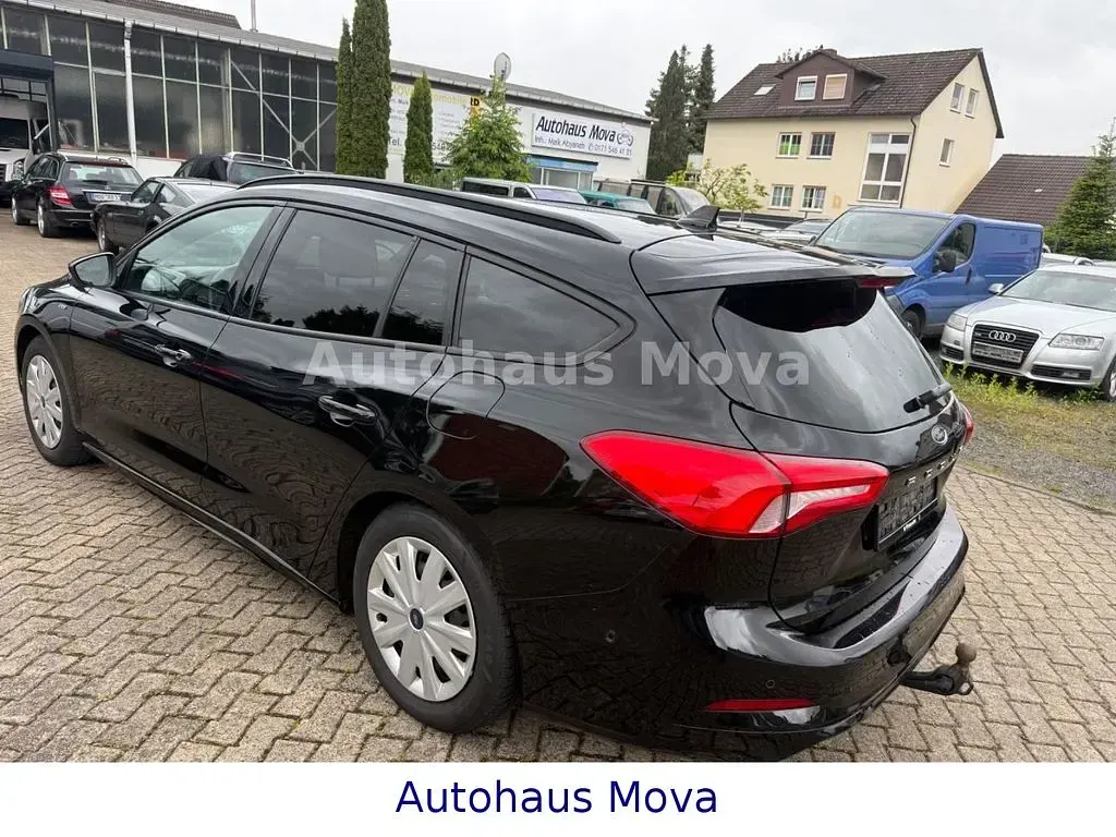 Gebraucht Ford Focus ST-Line X 120 PS (88 kW) 2021 Schwarz Limousine