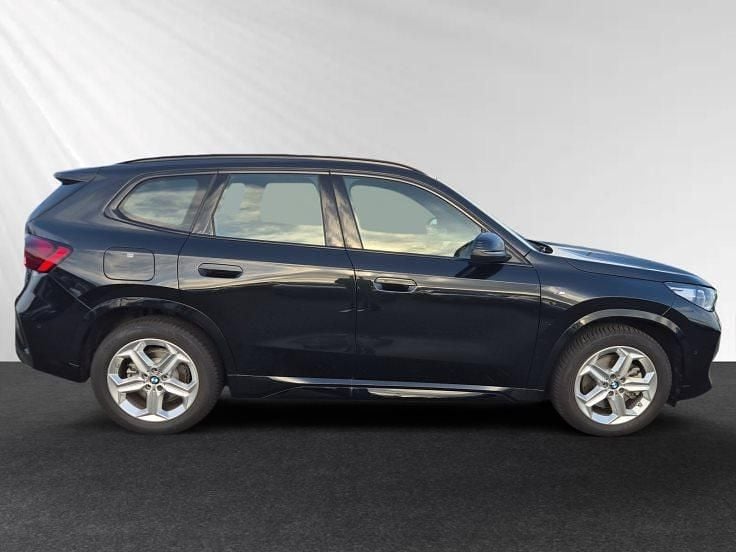 Gebraucht BMW X1 M Sport 218 PS (160 kW) 2025 Saphirschwarz metallic SUV