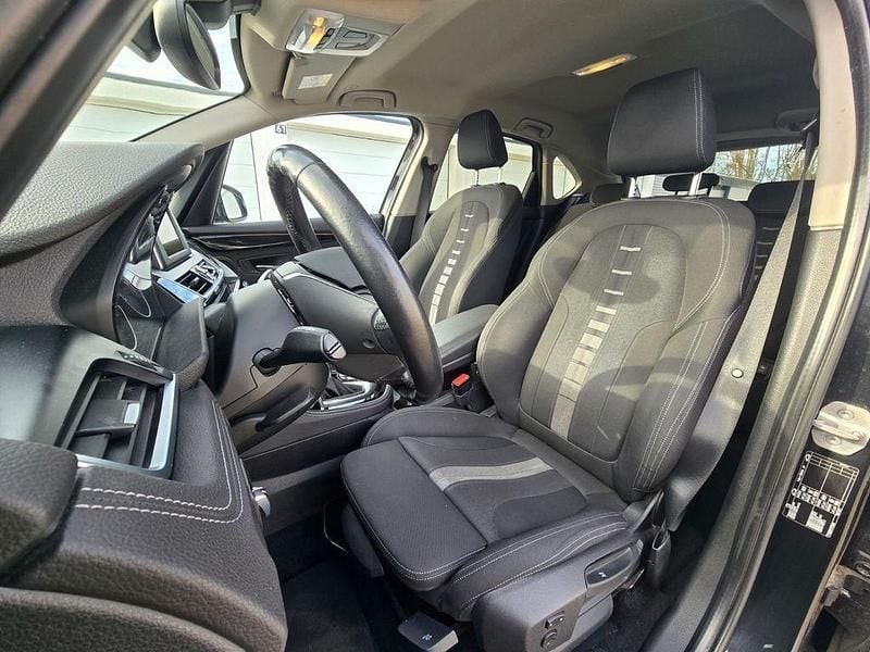 Gebraucht BMW 218 Sport Line 150 PS (110 kW) 2015 Schwarz Kombi