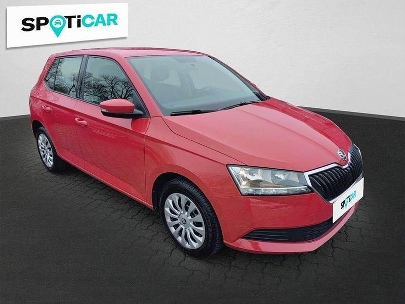 Gebraucht Skoda Fabia Cool Plus 60 PS (44 kW) 2019 Rot Limousine