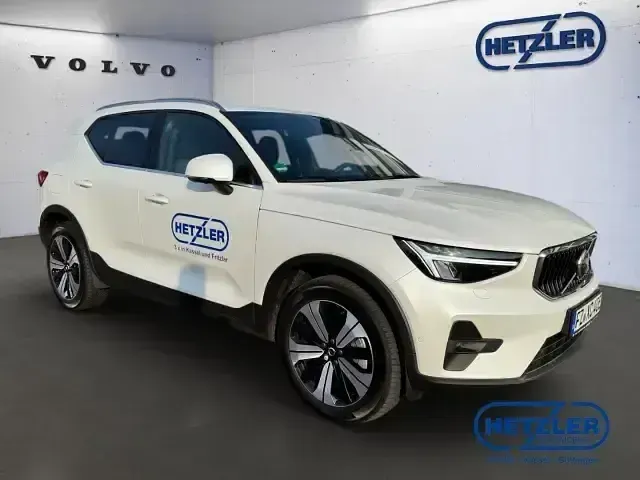 Gebraucht Volvo XC40 Plus 82 PS (60 kW) 2023 Weiss SUV