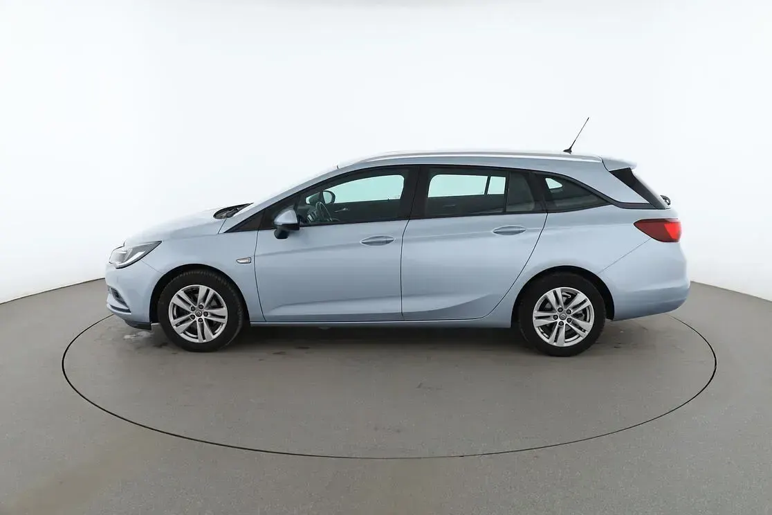 Gebraucht Opel Astra Selective 105 PS (77 kW) 2017 Grau Kombi