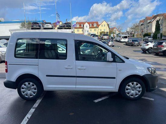 Gebraucht VW Caddy Trendline 109 PS (80 kW) 2011 Weiß Van / Kleinbus