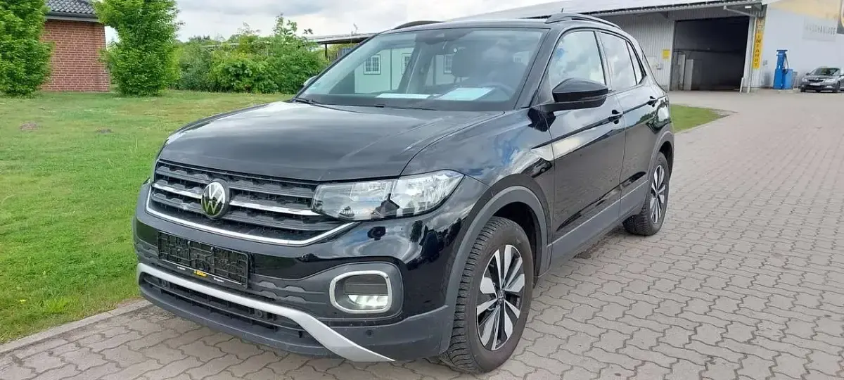 Gebraucht VW T-Cross Move 95 PS (69 kW) 2023 Deep black perleffekt SUV