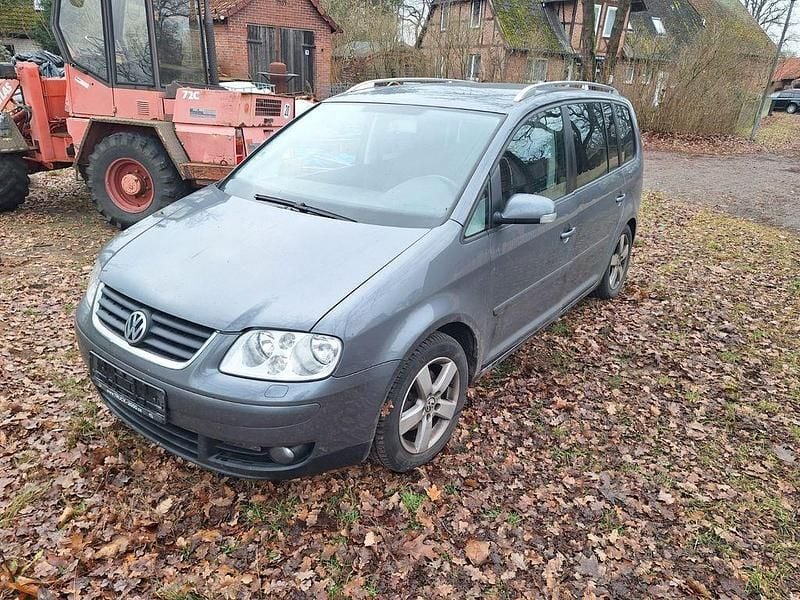 Grau Gebraucht 2005 VW Touran Highline Van / Kleinbus | 1.059 € (Superpreis) - Bild 1/4
