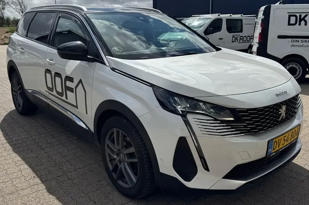 Gebraucht Peugeot 5008 Allure 131 PS (96 kW) 2021 Weiß SUV