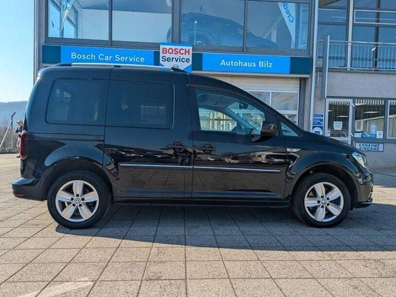 Gebraucht VW Caddy Highline 150 PS (110 kW) 2020 Deep black Van / Kleinbus