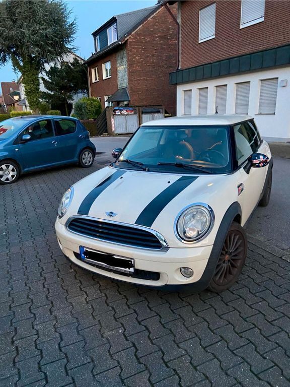 Weiß Gebraucht 2009 Mini Cooper Kleinwagen | 2.450 € (Superpreis) - Bild 1/4