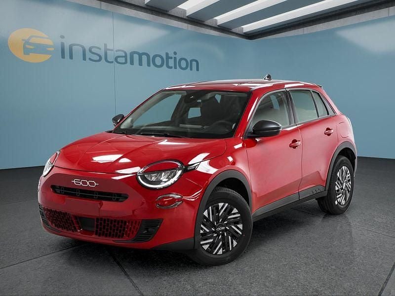 Rot Neu 2025 Fiat 600 Kleinwagen | 23.249 € (Guter Preis) - Bild 1/4