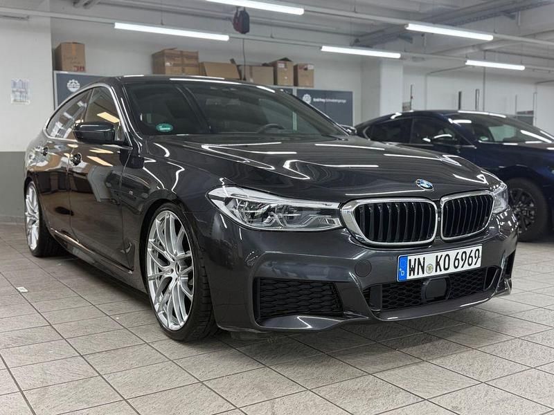 Grau Gebraucht 2019 BMW 630 Sport Line Coupé | 26.900 € (Fairer Preis) - Bild 1/4
