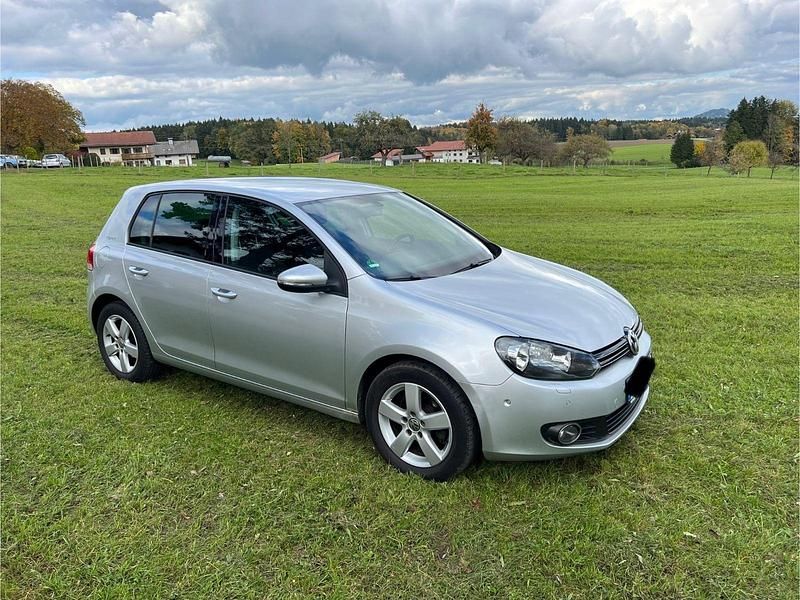 Silber Gebraucht 2010 VW Golf VI Kombi | 4.650 € (Fairer Preis) - Bild 1/4