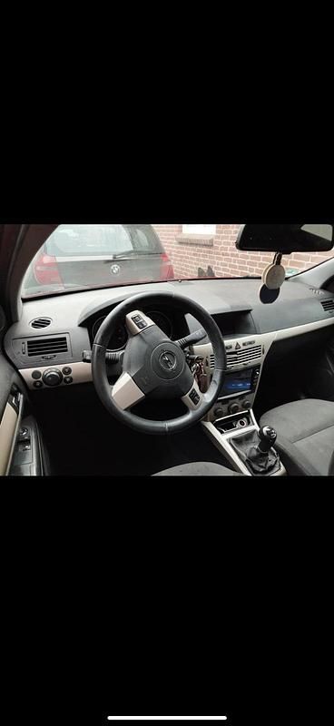 Gebraucht Opel Astra GTC 110 PS (80 kW) 2007 Rot Kombi