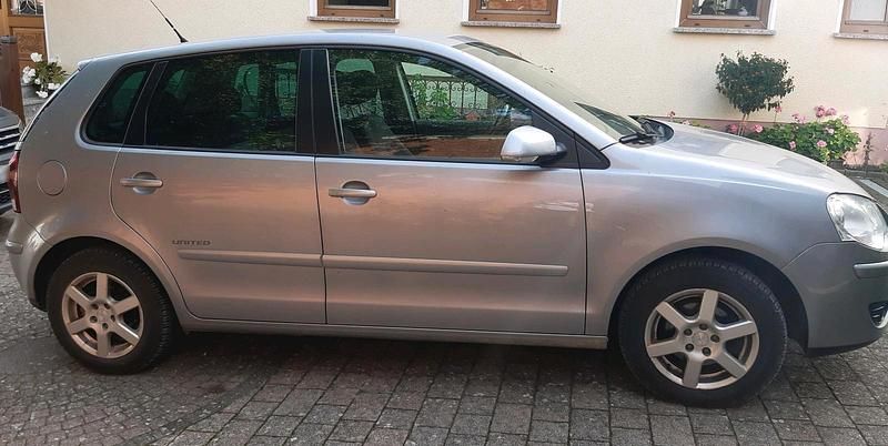 Gebraucht VW Polo United 80 PS (58 kW) 2009 Grau Kleinwagen