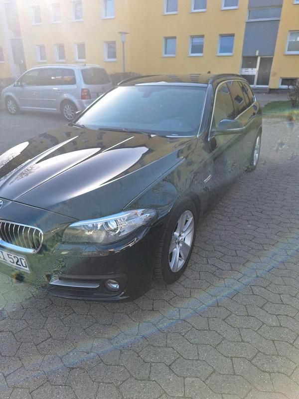 Gebraucht BMW 520 190 PS (139 kW) 2014 Schwarz Kombi