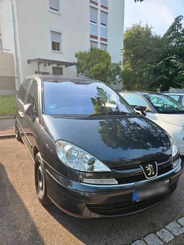 Grau Gebraucht 2006 Peugeot 807 Family Van / Kleinbus | 3.600 € (Etwas zu teuer) - Bild 1/4