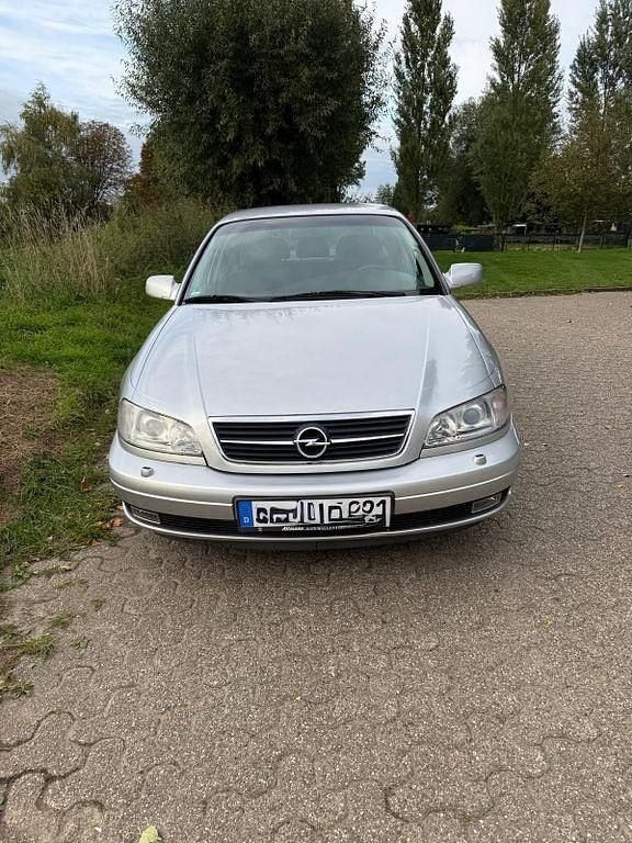 Gebraucht Opel Omega Edition 144 PS (105 kW) 2000 Silber Limousine