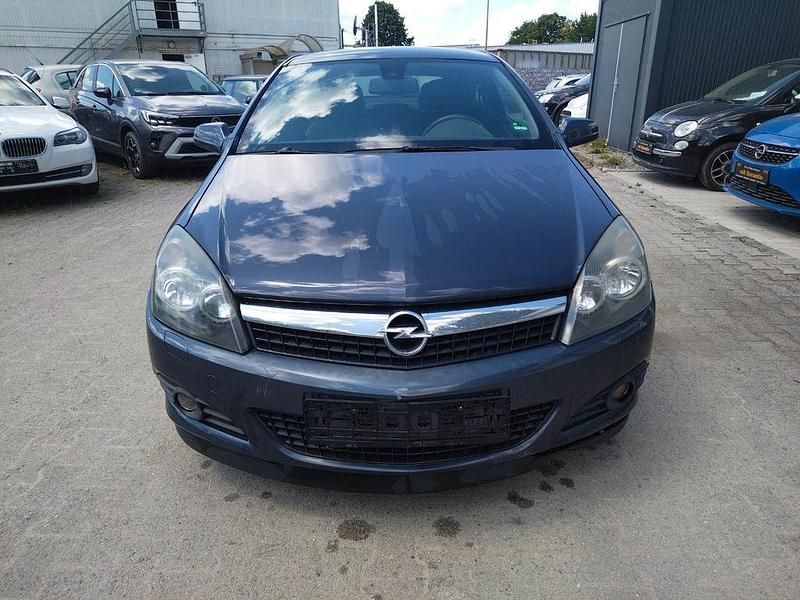 Gebraucht Opel Astra GTC 116 PS (85 kW) 2007 Blau Coupé