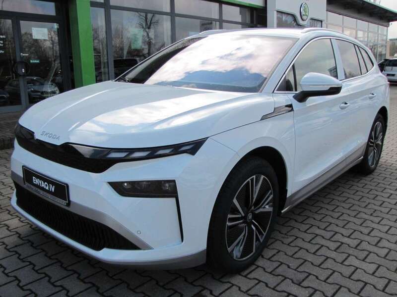 Moonweiss metallic Neu 2025 Skoda Enyaq iV Loft SUV | 43.600 € (Fairer Preis) - Bild 1/4