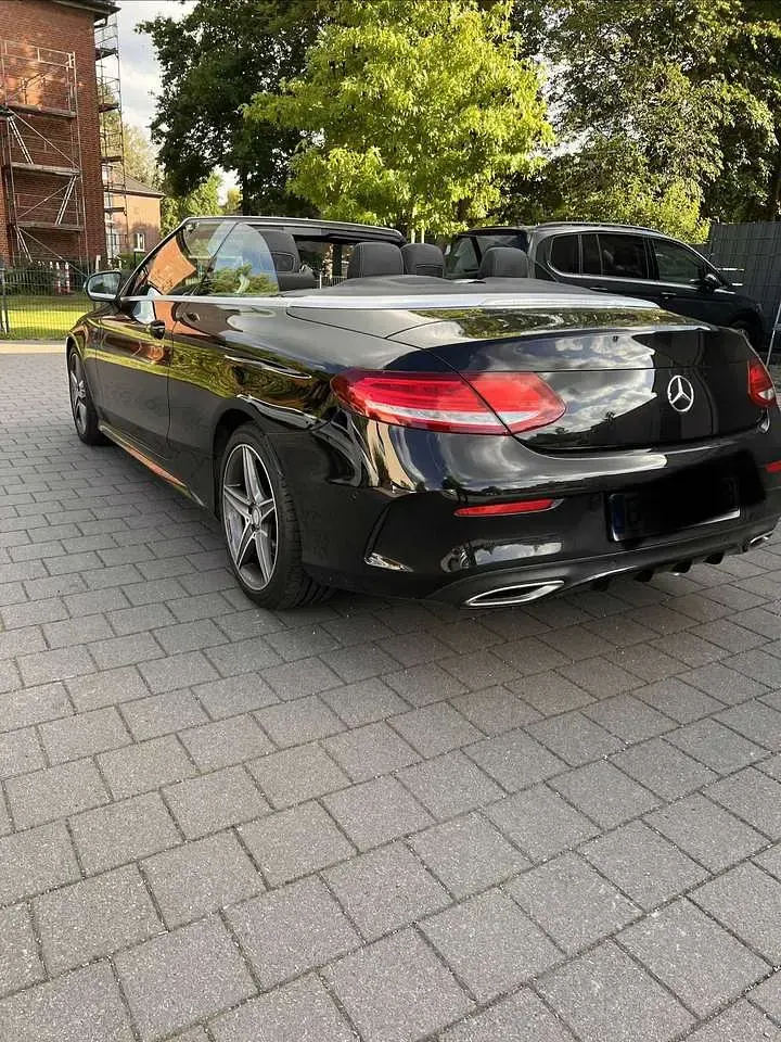 Gebraucht Mercedes C180 156 PS (114 kW) 2017 Schwarz Cabrio