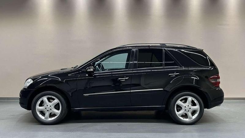 Gebraucht Mercedes ML320 224 PS (164 kW) 2007 Schwarz SUV