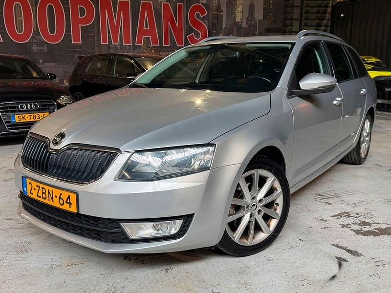 Gebraucht Skoda Octavia 105 PS (77 kW) 2015 Grau Kleinwagen