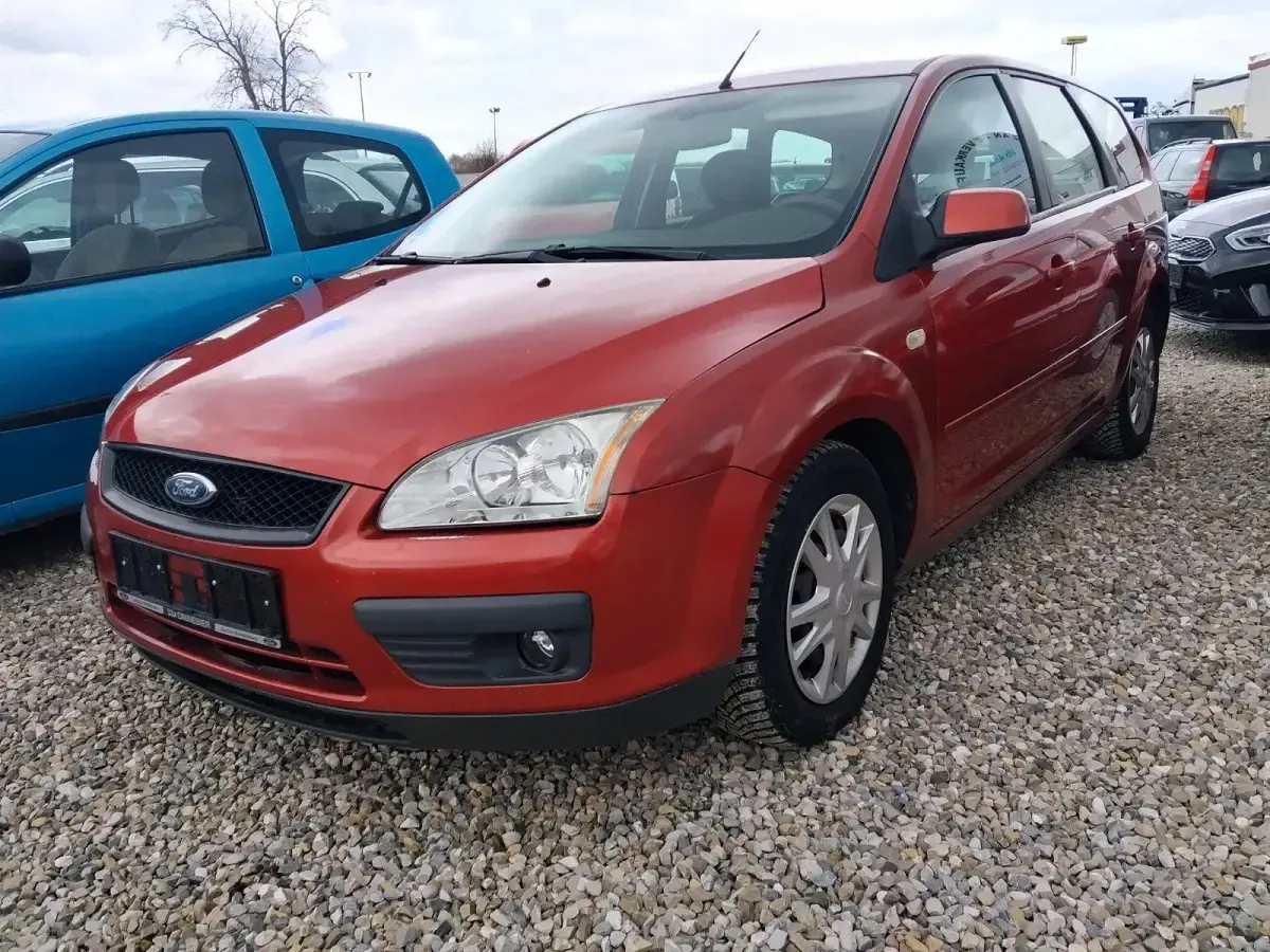 Gebraucht Ford Focus 101 PS (74 kW) 2007 Rot Kombi