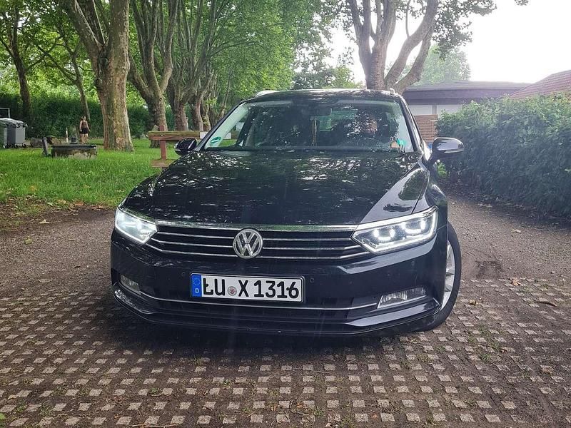 Gebraucht 2016 VW Passat Kombi | 10.200 € - Bild 1/4