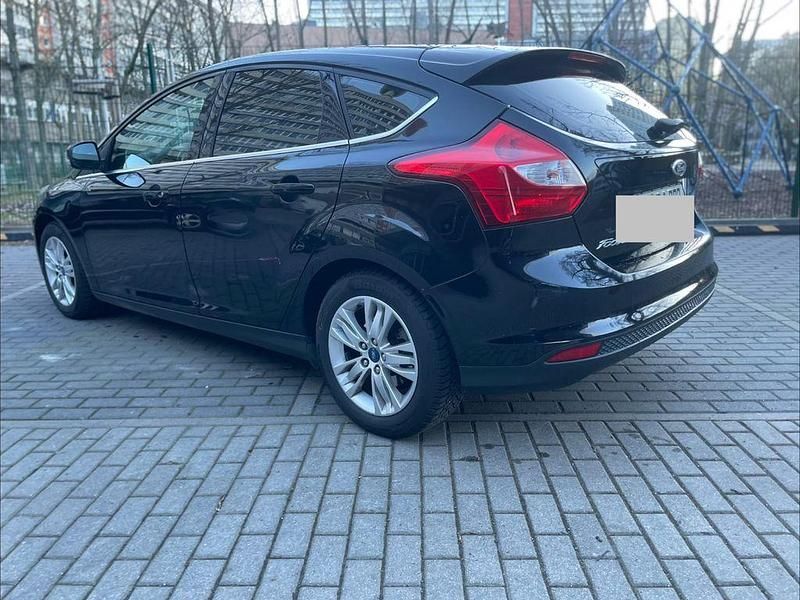Gebraucht Ford Focus Titanium 125 PS (91 kW) 2011 Schwarz Limousine