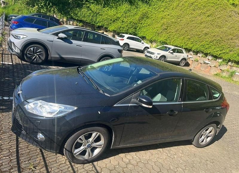Usata Ford Focus 125 CV (91 kW) 2013 Nero Berlina
