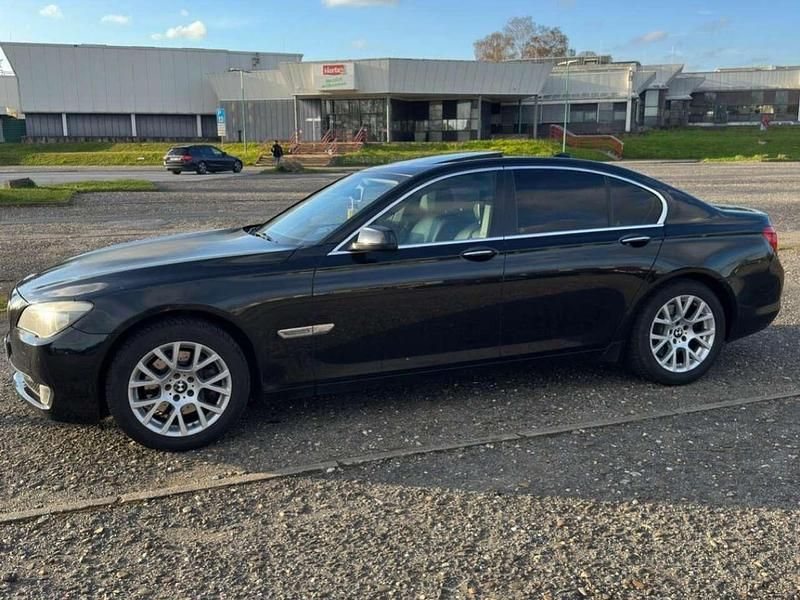 Gebraucht BMW 730 245 PS (180 kW) 2012 Schwarz Limousine