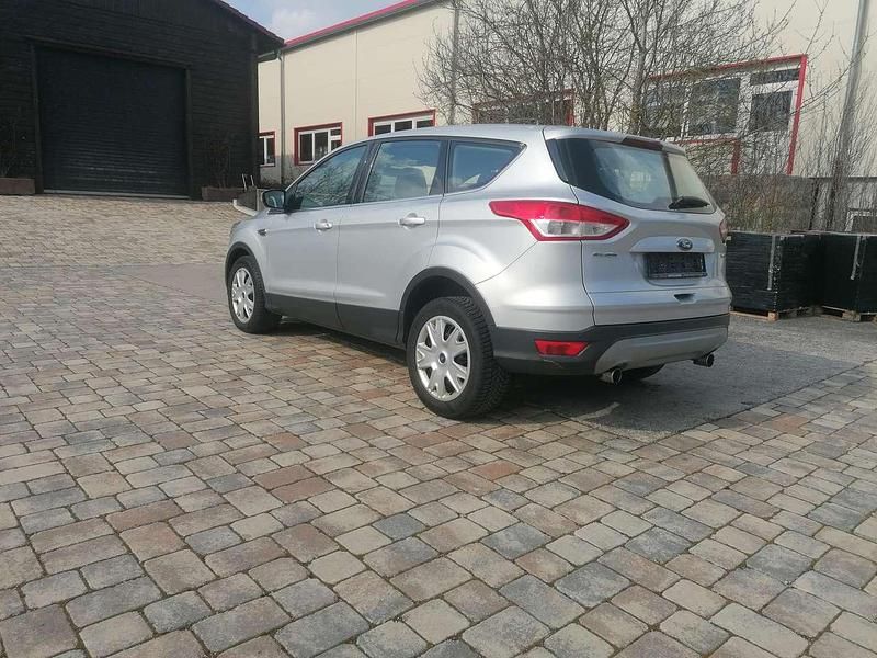 Gebraucht Ford Kuga Trend 150 PS (110 kW) 2013 Polarsilber metallic SUV