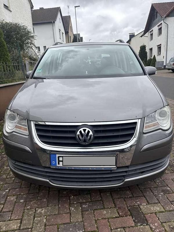 Gebraucht VW Touran Freestyle 140 PS (102 kW) 2009 Grau Van / Kleinbus