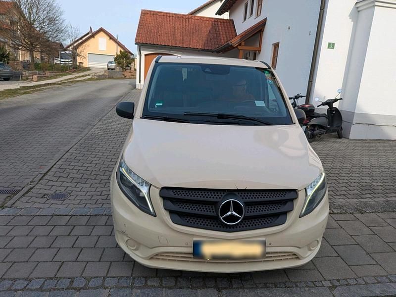Gebraucht Mercedes Vito 190 PS (139 kW) 2016 Beige Van
