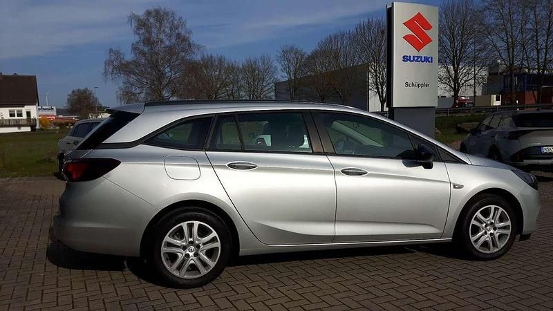 Gebraucht Opel Astra Business 110 PS (80 kW) 2022 Silber Kombi