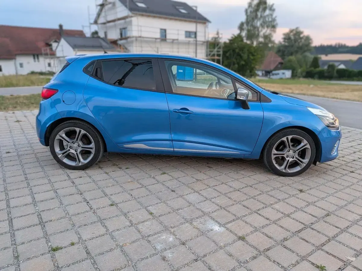 Gebraucht Renault Clio GT-Line 90 PS (66 kW) 2016 Blau Kleinwagen