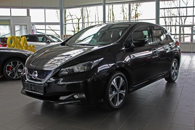 Schwarz Gebraucht 2021 Nissan Leaf N-Connecta Kleinwagen | 15.600 € (Fairer Preis) - Bild 1/4