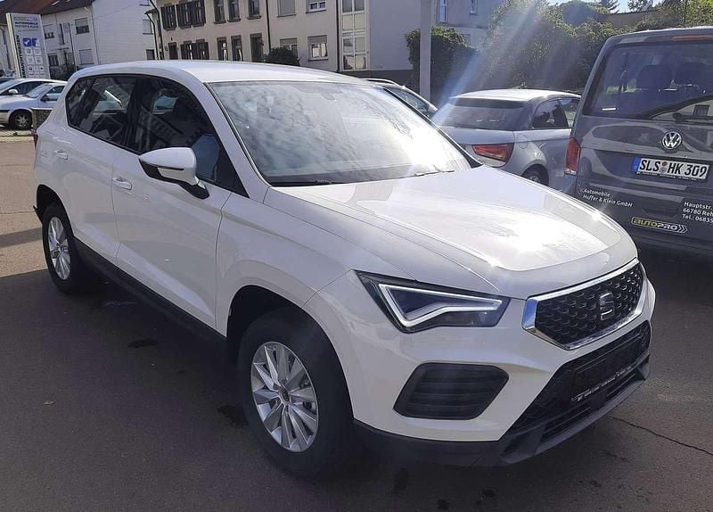 "bila" weiss Gebraucht 2024 Seat Ateca SUV | 21.950 € (Superpreis) - Bild 1/4
