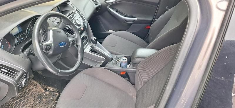 Gebraucht Ford Focus Sport 116 PS (85 kW) 2012 Grau Limousine