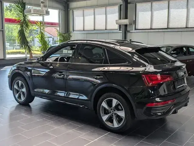 Gebraucht Audi Q5 Sportback Advanced Plus 204 PS (150 kW) 2022 Schwarz SUV