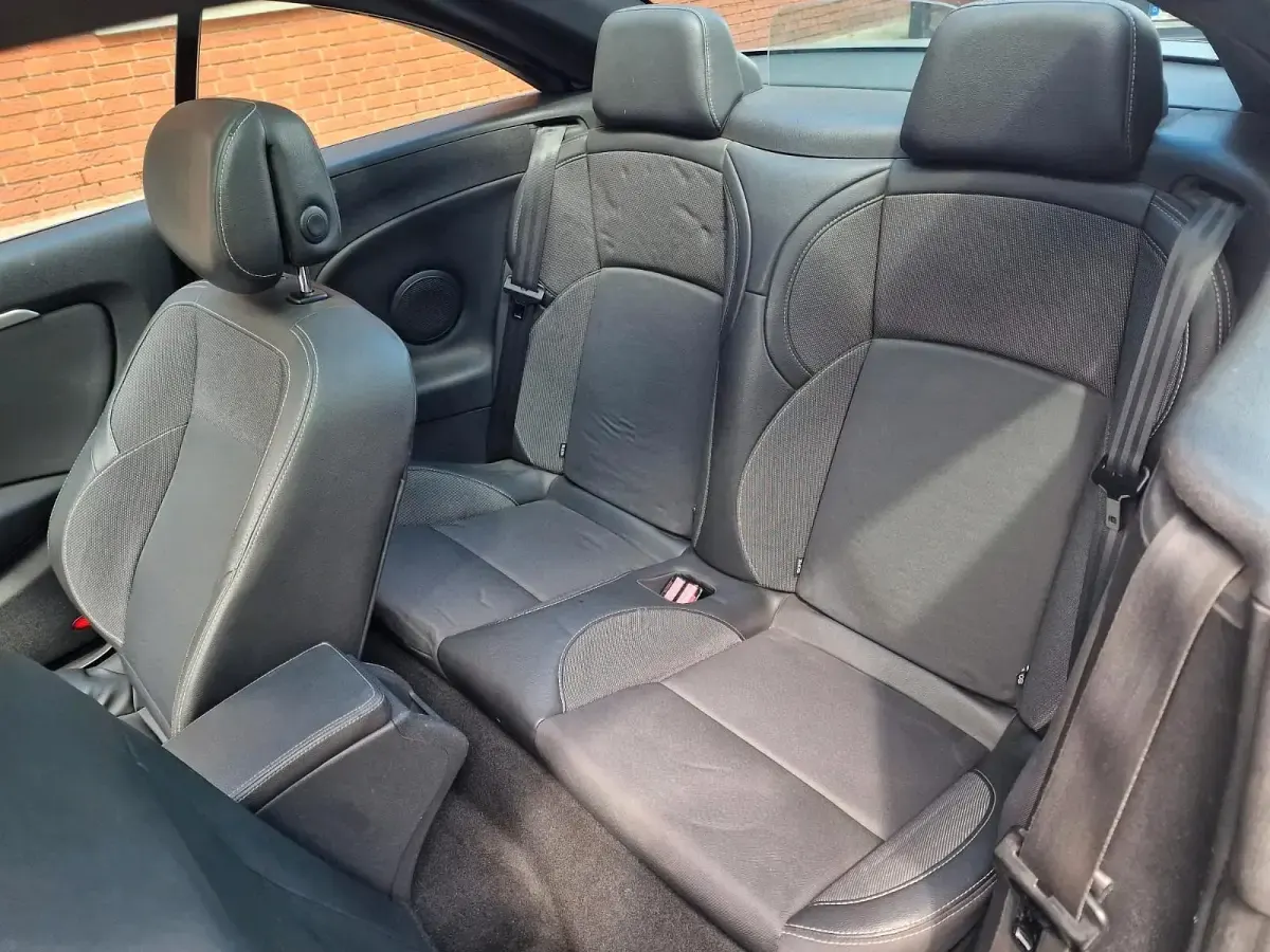 Gebraucht Renault Mégane Cabriolet 131 PS (96 kW) 2011 Schwarz Cabrio