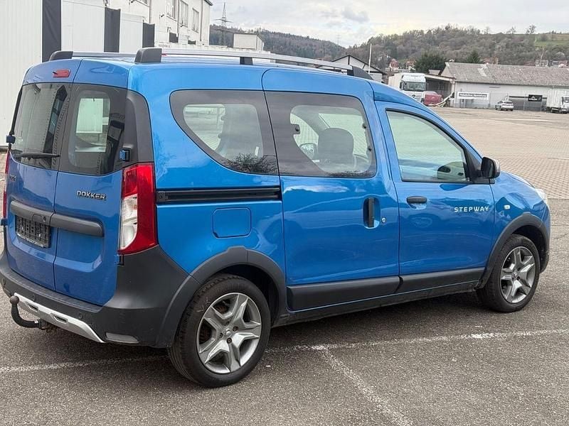 Gebraucht Dacia Dokker 102 PS (75 kW) 2018 Blau Van / Kleinbus