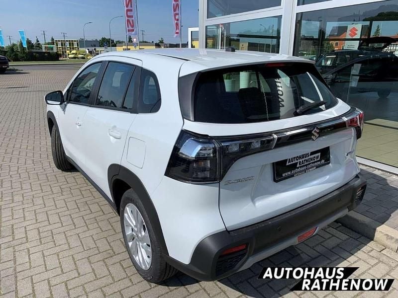 Neu Suzuki SX4 129 PS (94 kW) 2025 Cool white pearl metallic SUV