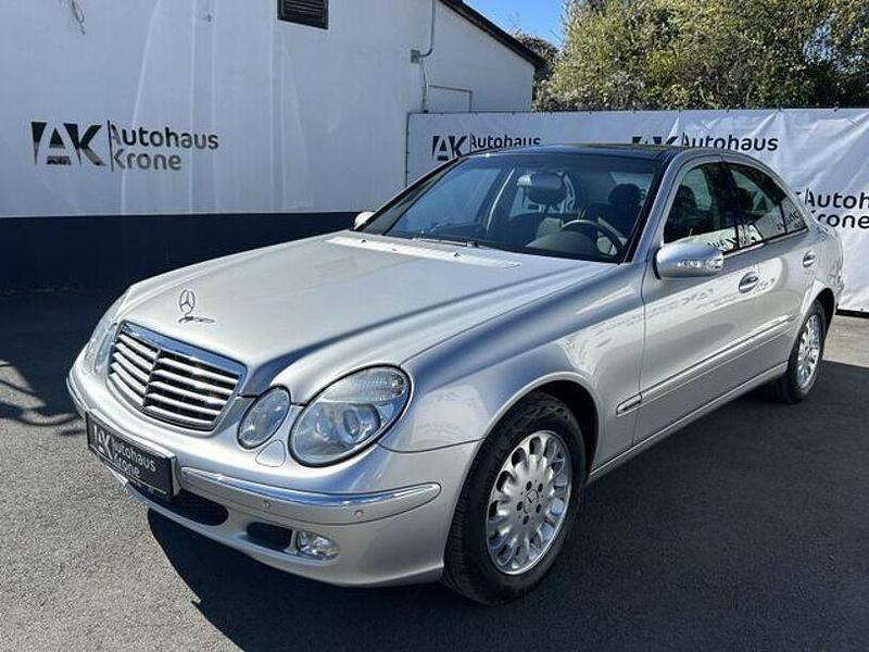 Second-hand Mercedes E320 224 CP (164 kW) 2003 Argintiu Berlinǎ